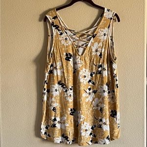 Like New! Maurices 24/7 yellow/black floral tank.